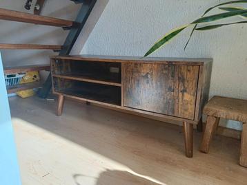 Retro look TV-meubel/dressoir beschikbaar voor biedingen