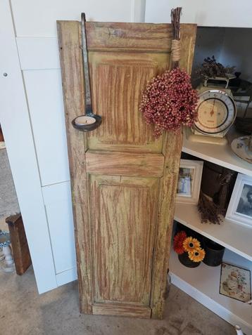 Vintage houten luik 112 cm hoog beschikbaar voor biedingen