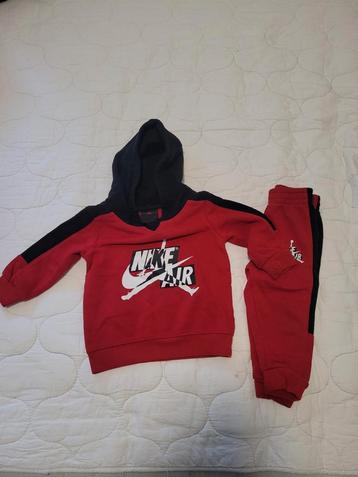Nike Air Jordan Setje 74/80 beschikbaar voor biedingen