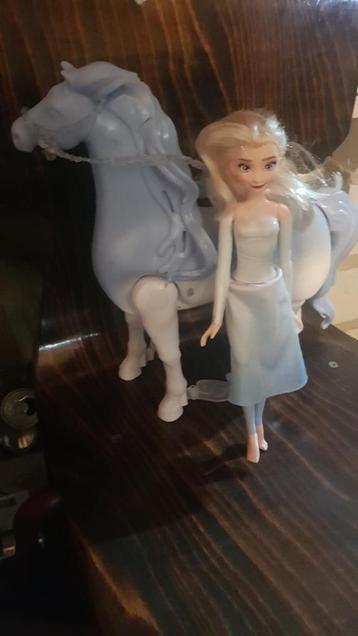 Mooie Frozen 2 Lopend Paard met Elsa Nokk  korting  beschikbaar voor biedingen