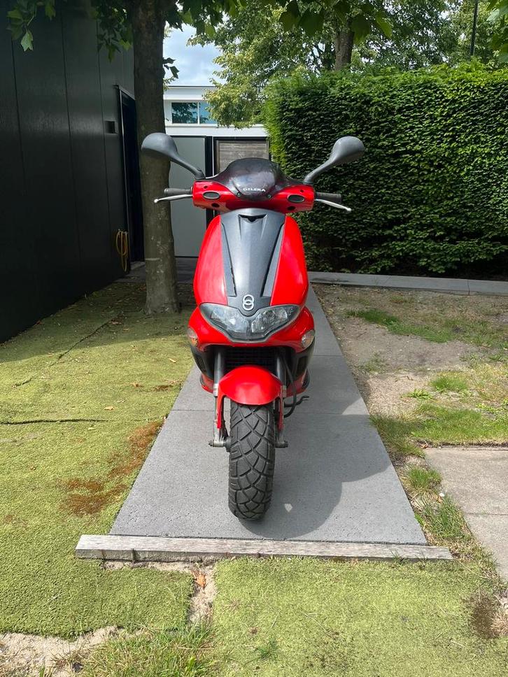 Gilera runner brom ZONDER BLOK, Fietsen en Brommers, Scooters | Piaggio, Zo goed als nieuw, Overige modellen, Maximaal 45 km/u