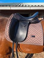 Dressuurzadels, Dieren en Toebehoren, Paarden en Pony's | Zadels, Ophalen of Verzenden, Zo goed als nieuw, Dressuur