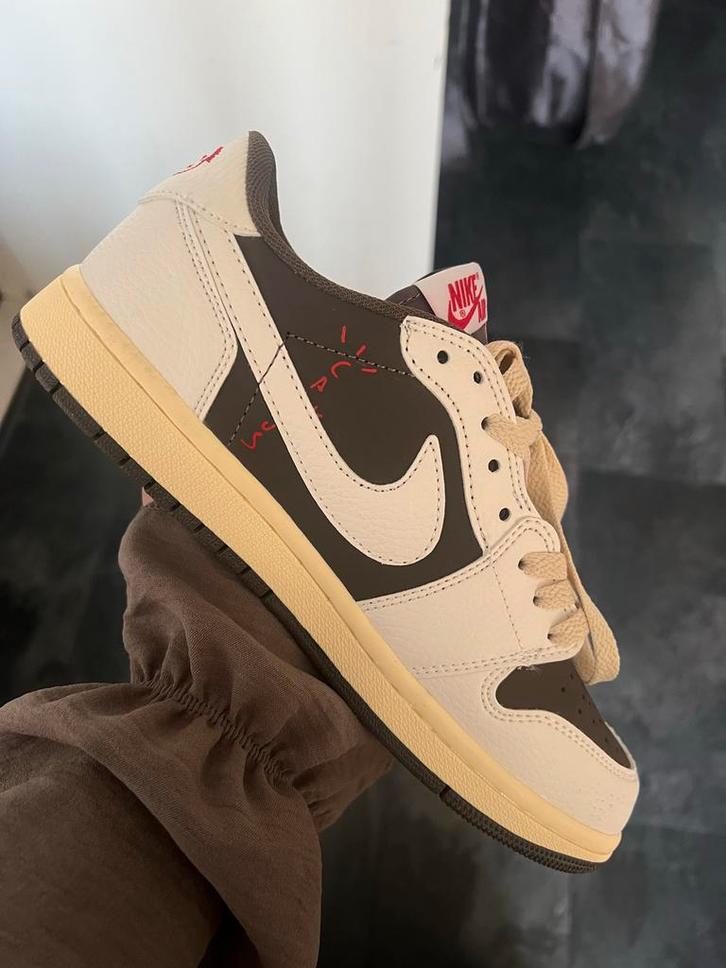 Travis Scott Dunk Low Reverse Mocha, Kleding | Heren, Schoenen, Nieuw, Sneakers of Gympen, Bruin, Ophalen of Verzenden