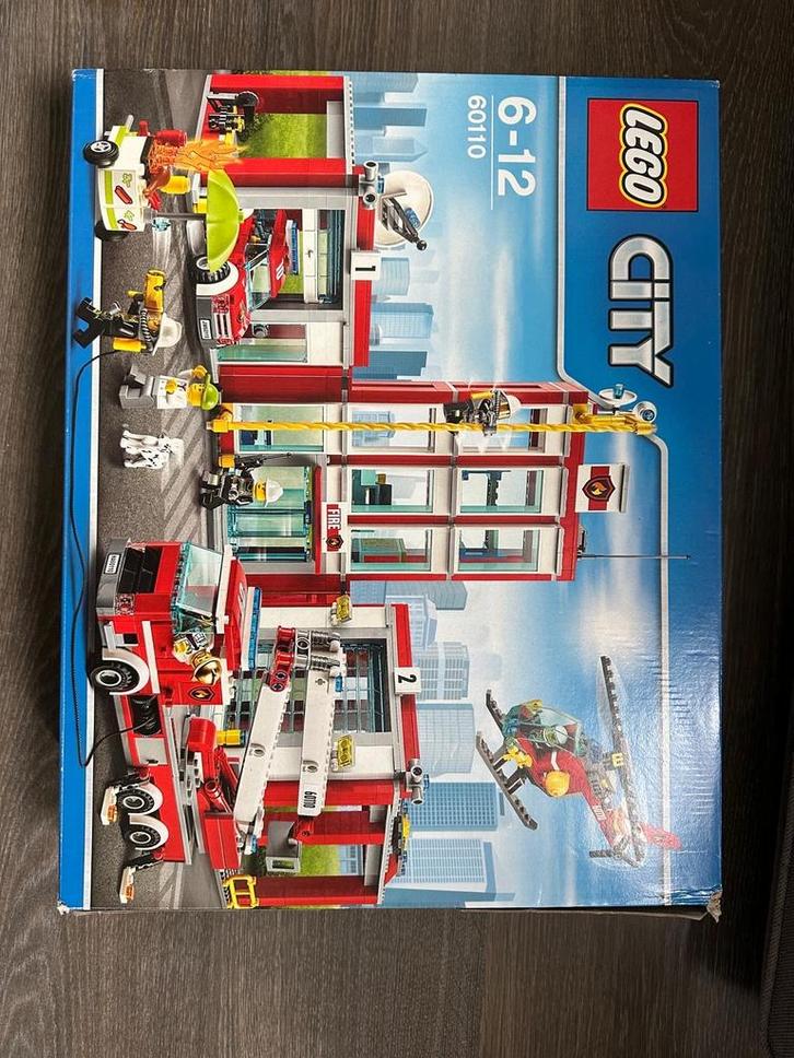 Lego Brandweer kazerne 60110 - Zeldzaam!, Kinderen en Baby's, Speelgoed | Duplo en Lego, Zo goed als nieuw, Lego, Complete set