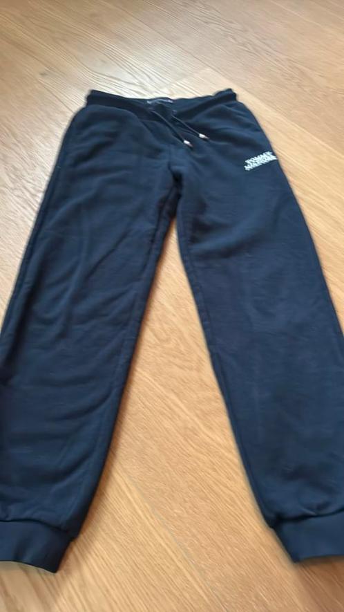 Stoere blauwe joggingbroek Tommy Hilfiger maat 140/10 jaar, Kinderen en Baby's, Kinderkleding | Maat 140, Gebruikt, Jongen, Broek