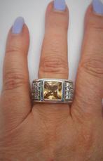 Zilveren royale ring valles Dordal met stenen maat 16 nr.765