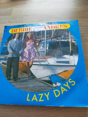 Debbie & Andres , lazy days  beschikbaar voor biedingen