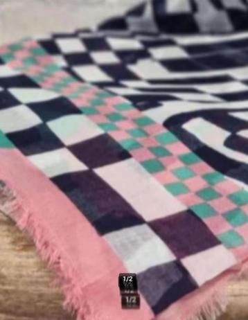 Becksondergaard - Prachtige shawl - Nieuw €60 beschikbaar voor biedingen