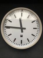 vintage Nedklok industriële PTT klok, Huis en Inrichting, Ophalen, Gebruikt, Wandklok