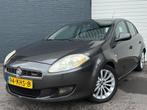 Fiat Bravo 1.4 T-Jet Corporate 150PK/CRUISE/CLIMA/LMV/PDC, Voorwielaandrijving, Stof, Gebruikt, Zwart