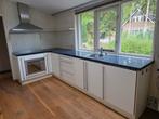 Kwaliteits Hoekkeuken, magnetron/oven en inductiekookplaat, Huis en Inrichting, Keuken | Complete keukens, Ophalen, Gebruikt, Wit