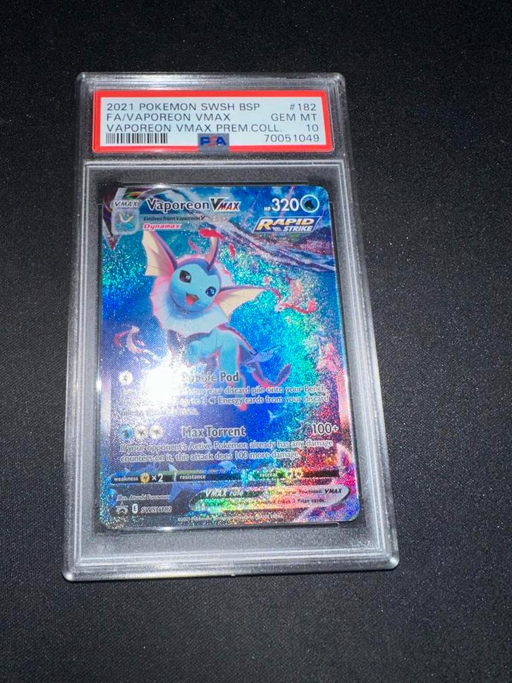 Vaporeon VMAX PSA 10 - Topstaat!, Hobby en Vrije tijd, Verzamelkaartspellen | Pokémon, Nieuw, Losse kaart, Foil, Ophalen
