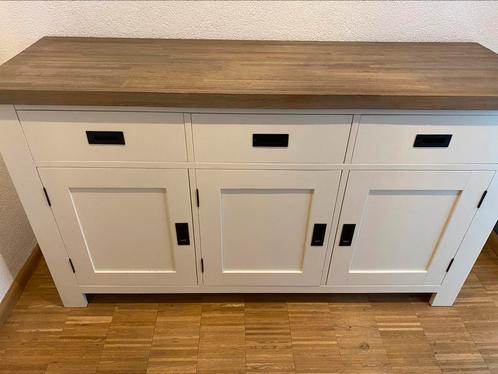 Witte dressoir met houten blad. 150x50x85 cm, Huis en Inrichting, Kasten | Dressoirs, Gebruikt, 25 tot 50 cm, Ophalen of Verzenden