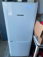 Liebherr koelkast met twee vriesvakken, Met aparte vriezer, 140 tot 160 cm, Zo goed als nieuw, 45 tot 60 cm