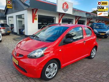 Toyota Aygo 1.0-12V 3drs BJ 2006 NIEUWE APK beschikbaar voor biedingen