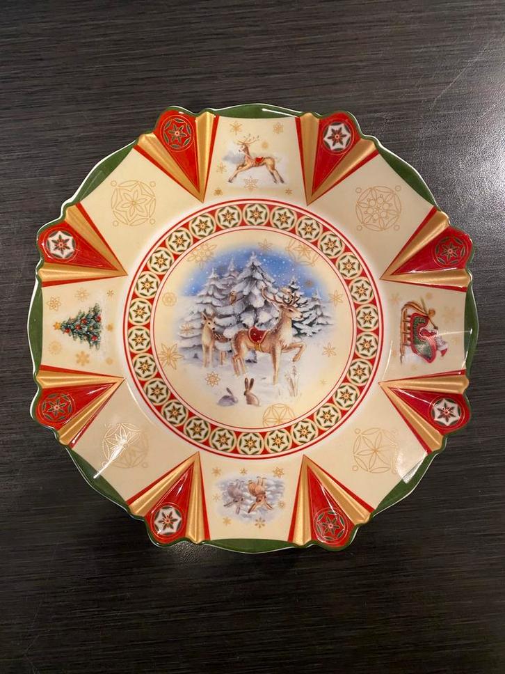 Villeroy & Boch Kerst schaal met Hert, Diversen, Kerst, Zo goed als nieuw, Ophalen of Verzenden