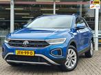 Volkswagen T-ROC 1.5 TSI Life Edition | Digitaal Dashboard |, Stof, Euro 6, 4 cilinders, 150 pk