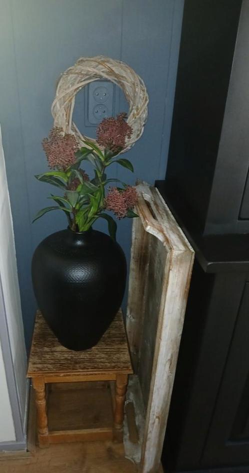 Grote zwarte vaas, Huis en Inrichting, Woonaccessoires | Vazen, Zo goed als nieuw, Zwart, Minder dan 50 cm, Aardewerk of Porselein