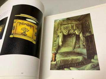 Temples of Convenience and Chambers of Delight beschikbaar voor biedingen