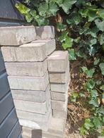 Gratis af te halen 29 roze klinkers, Ophalen, Gebruikt, Beton, Klinkers