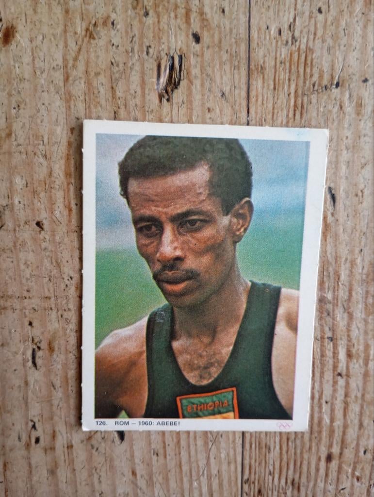 Vintage Bikila Abebe 1960 Rome Marathon barrevoets, Antiek en Kunst, Ophalen of Verzenden