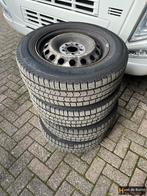 Setje velgen+winterbanden voor een Mercedes Vito W639 215/65, Auto-onderdelen, Banden en Velgen, 16 inch, Banden en Velgen, Bestelwagen