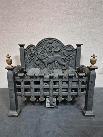 Vintage gashaard van gietijzer. Of als sierstuk beschikbaar voor biedingen