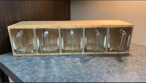 IKEA Forhoja kruidenrek met 5 glazen gruttersbakken, Huis en Inrichting, Kasten | Wandmeubels, Zo goed als nieuw, Minder dan 100 cm