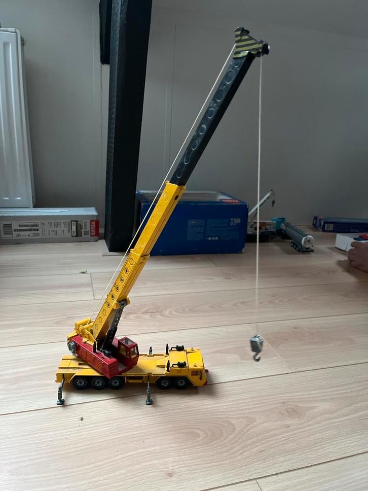 Siku 4010 Hijskraan - Gedetailleerd Model, Hobby en Vrije tijd, Modelbouw | Auto's en Voertuigen, Gebruikt, Truck, 1:50 of kleiner
