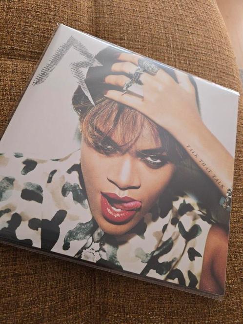 Rihanna Talk That Talk (Store Exclusive Limited Emerald), Cd's en Dvd's, Vinyl | Pop, Nieuw in verpakking, 2000 tot heden, Ophalen of Verzenden