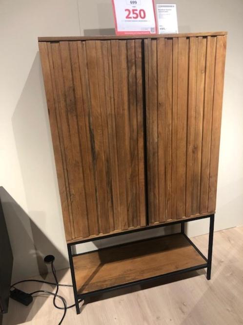 Wandkast Newton, Huis en Inrichting, Kasten | Wandmeubels, Zo goed als nieuw, 150 tot 200 cm, Minder dan 150 cm, 25 tot 50 cm