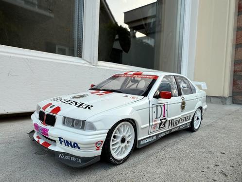 1:18 BMW (E36) 320i STW #2 Fina Team Bigazzi 1996 UT Models, Hobby en Vrije tijd, Modelauto's | 1:18, Zo goed als nieuw, Auto