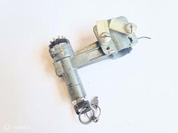 Contactslot + sleutel Volvo 142 144 145 164 73- 1212375 beschikbaar voor biedingen