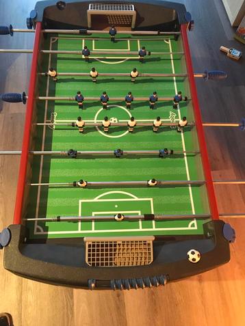 Tafelvoetbalspel Smoby beschikbaar voor biedingen
