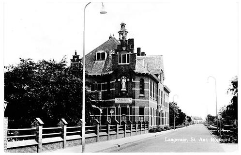 938847	Langeraar	ZH 1964 St Ant Rustoord	Nette oude kaart	On, Verzamelen, Ansichtkaarten | Nederland, Ongelopen, Zuid-Holland