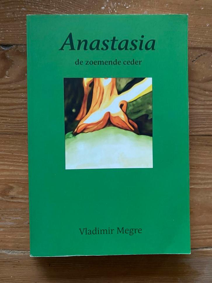 W. Megre - Anastasia- de zoemende ceder, Boeken, Esoterie en Spiritualiteit, Gelezen, Overige typen, Overige onderwerpen, Ophalen of Verzenden