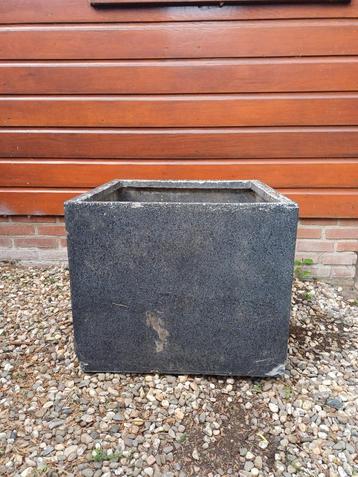 plantenbak GRATIS beschikbaar voor biedingen