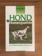 Hond en Homeopathie - A.H. Westerhuis, Boeken, Ophalen of Verzenden, Gelezen, Honden