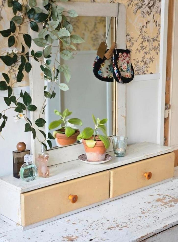 Antiek patina  Hongaars opzetkastje met 2 lades en spiegel, Huis en Inrichting, Tafels | Kaptafels, Gebruikt, Minder dan 100 cm