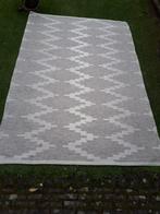TRESHOLD Area Rug vloerkleed 152x213 cm, Ophalen