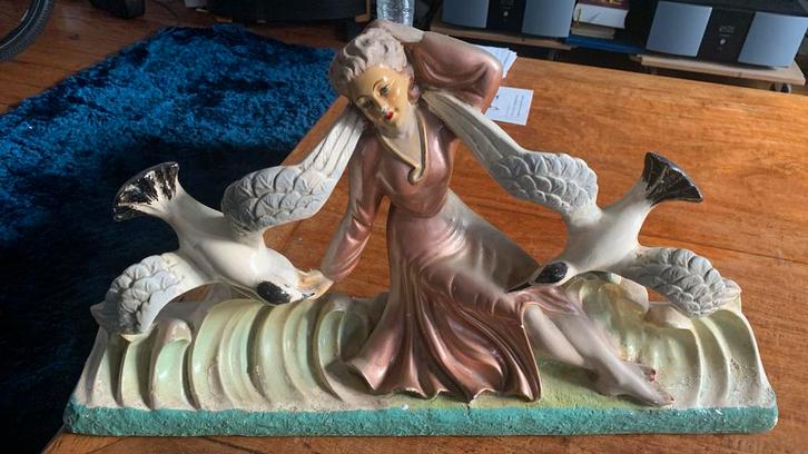Vintage Art Deco Beeld met Zwanen, Antiek en Kunst, Kunst | Beelden en Houtsnijwerken, Ophalen of Verzenden