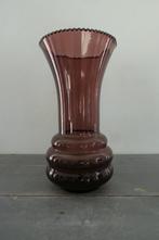 Art Deco Verreries Doyen paars glazen vaas., Verzenden