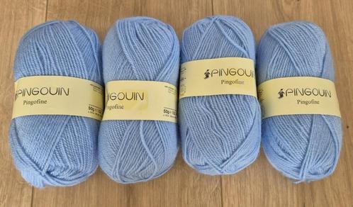 Pinguïn. Breigaren. 4 Bollen. Licht Blauw., Hobby en Vrije tijd, Breien en Haken, Nieuw, Breien of Haken, Wol of Garen, Ophalen of Verzenden
