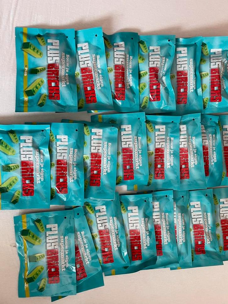 23 zakjes met LEGO BRICKS supermarkt steentjes, Kinderen en Baby's, Speelgoed | Duplo en Lego, Nieuw, Lego, Losse stenen, Ophalen of Verzenden
