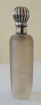 Antieke Fries draadglas parfumflesje met zilveren dop, Ophalen of Verzenden