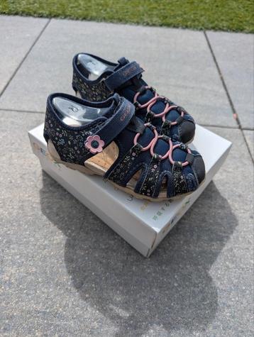 Geox sandalen, als nieuw. Maat 29 meisje beschikbaar voor biedingen