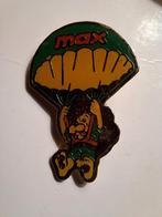 Vintage Max Speldje - Parachutist, Verzenden, Gebruikt, Figuurtje, Speldje of Pin