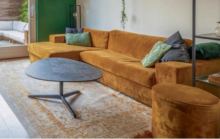 Geel suède bankstel van Zuiver, Huis en Inrichting, Banken | Bankstellen, Gebruikt, Hoekbank, Driepersoons, 250 tot 300 cm, 150 cm of meer