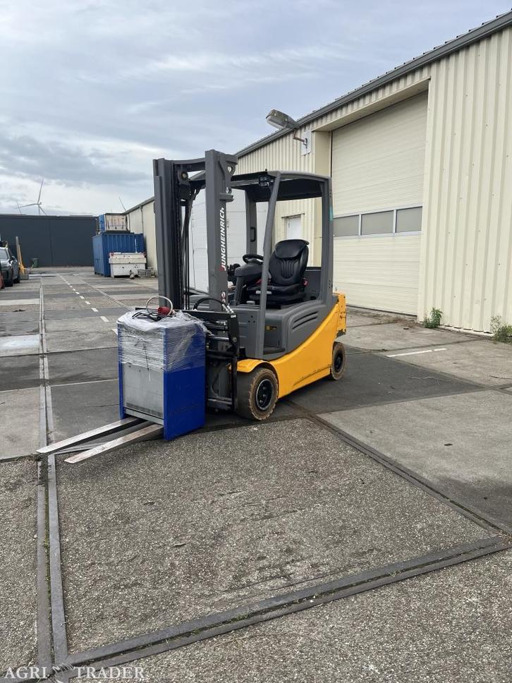 Heftruck Jungheinrich EFG 320  bouwjaar 2016, Zakelijke goederen, Machines en Bouw | Heftrucks en Intern transport, Heftruck, Elektrisch