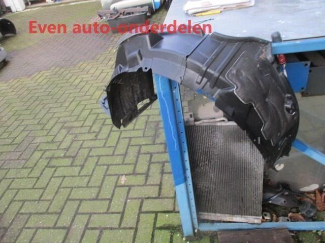linker modderkuip auris E 18, Auto-onderdelen, Carrosserie en Plaatwerk, Bumper, Toyota, Gebruikt, Ophalen of Verzenden